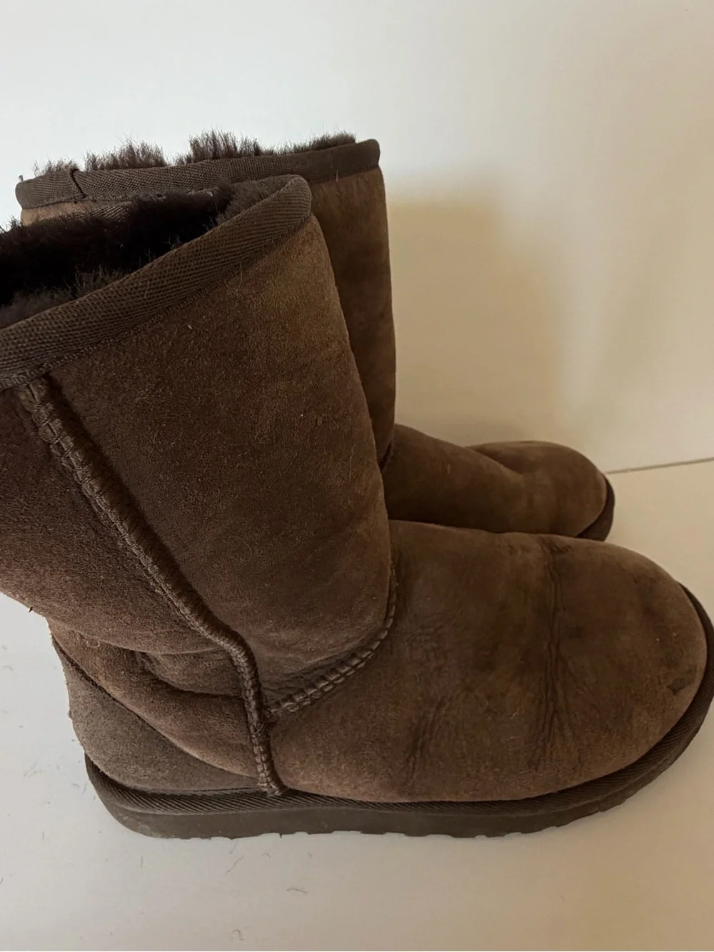 UGG Classic Short Boots Chocolate Brown Suede vintage Y2K 8 women’s